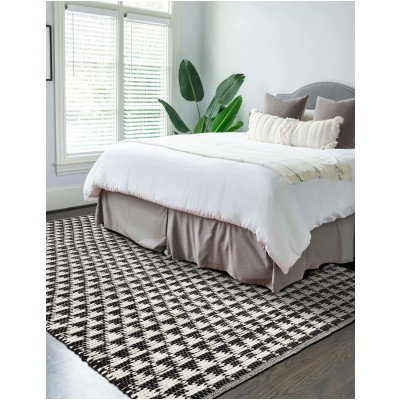 Tapete Trenzado Natural en Triangulos Blanco y Negro