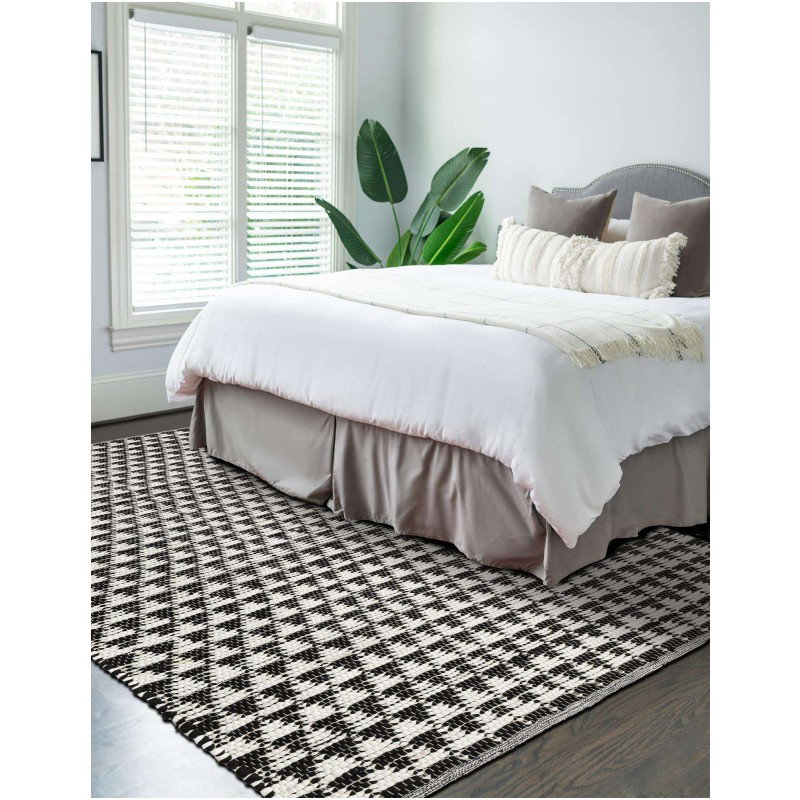 Tapete Trenzado Natural en Triangulos Blanco y Negro