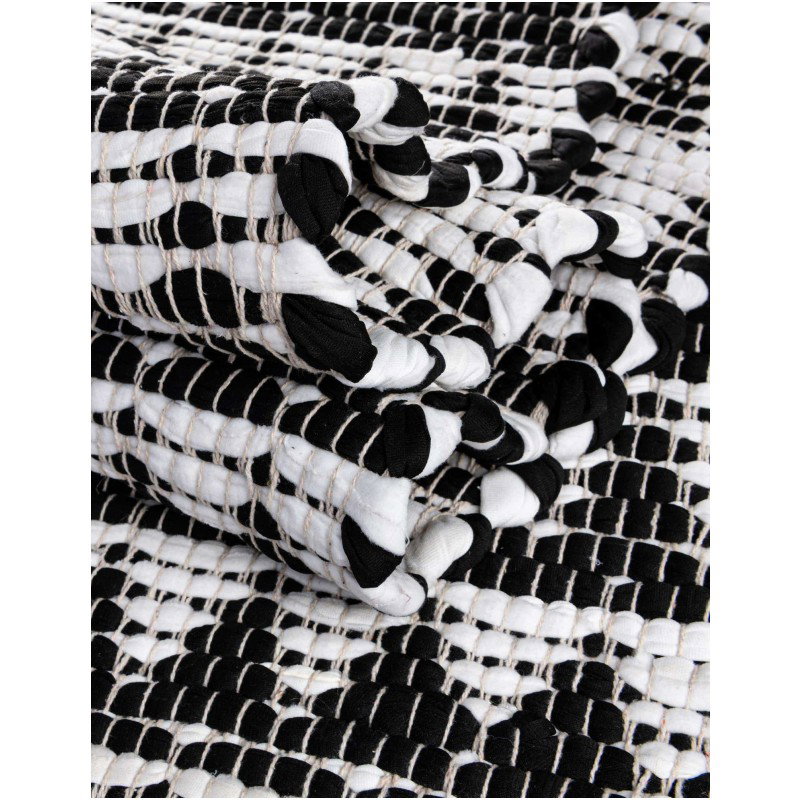 Tapete Trenzado Natural en Triangulos Blanco y Negro