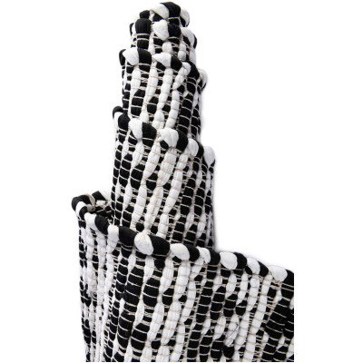 Tapete Trenzado Natural en Triangulos Blanco y Negro