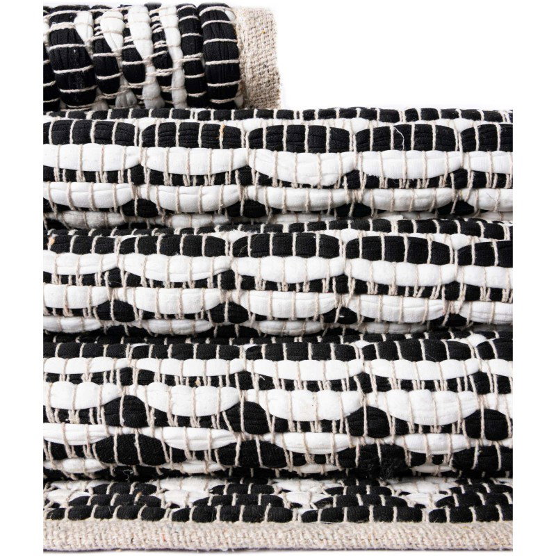 Tapete Trenzado Natural en Triangulos Blanco y Negro