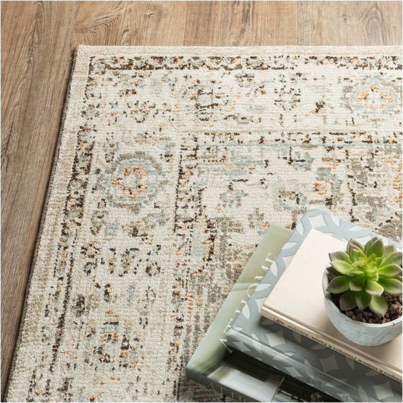 Tapete Principado Medallón Oriental en Beige y Marfil