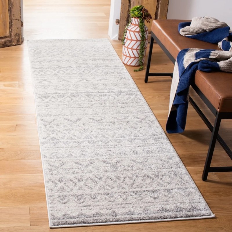 Tapete Adira de Diamantes en Marfil con Gris