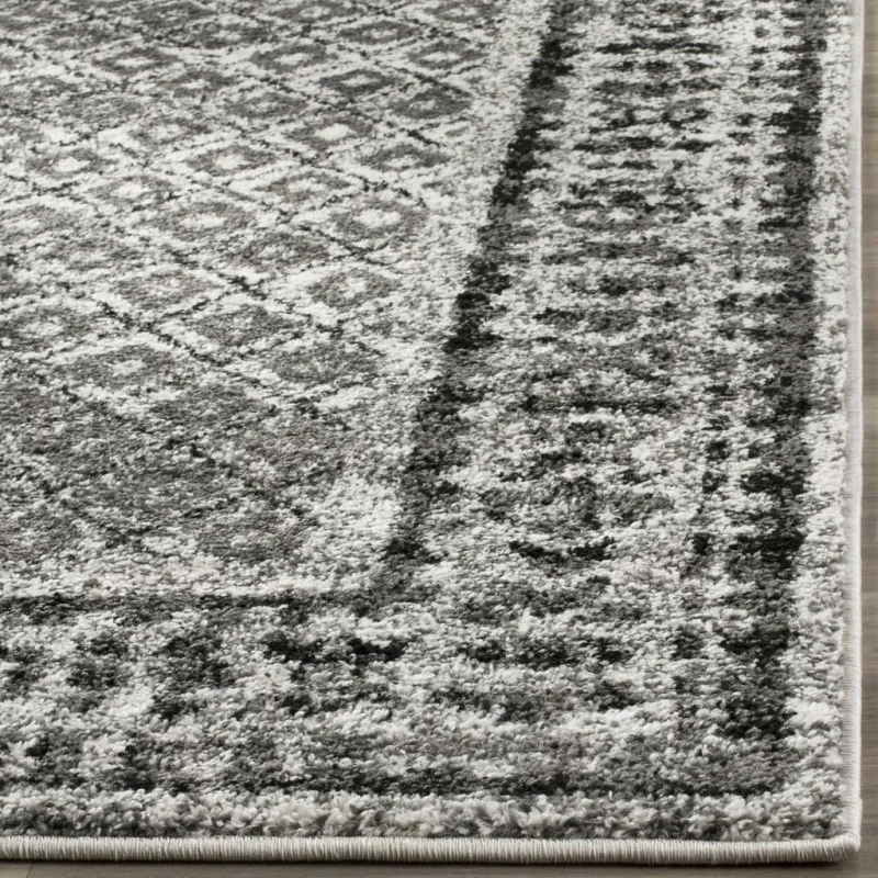 Tapete Adira de Diamantes en Marfil con Gris