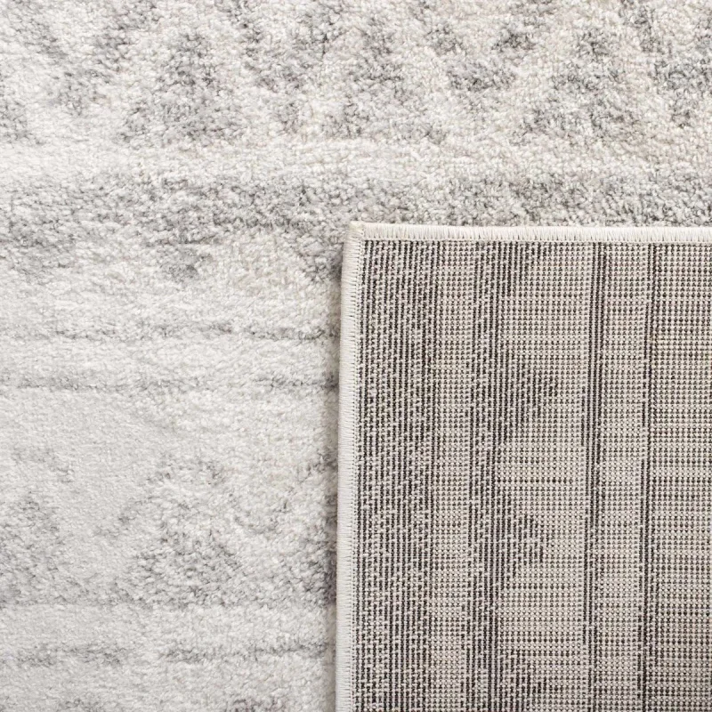 Tapete Adira de Diamantes en Marfil con Gris