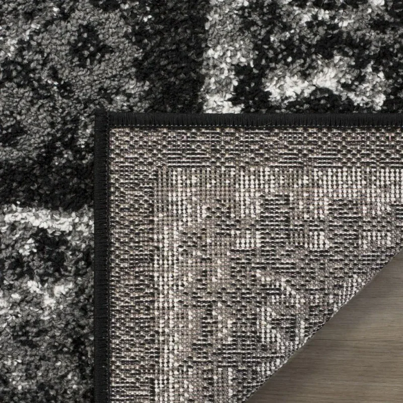Tapete Adira de Diamantes en Negro con Gris
