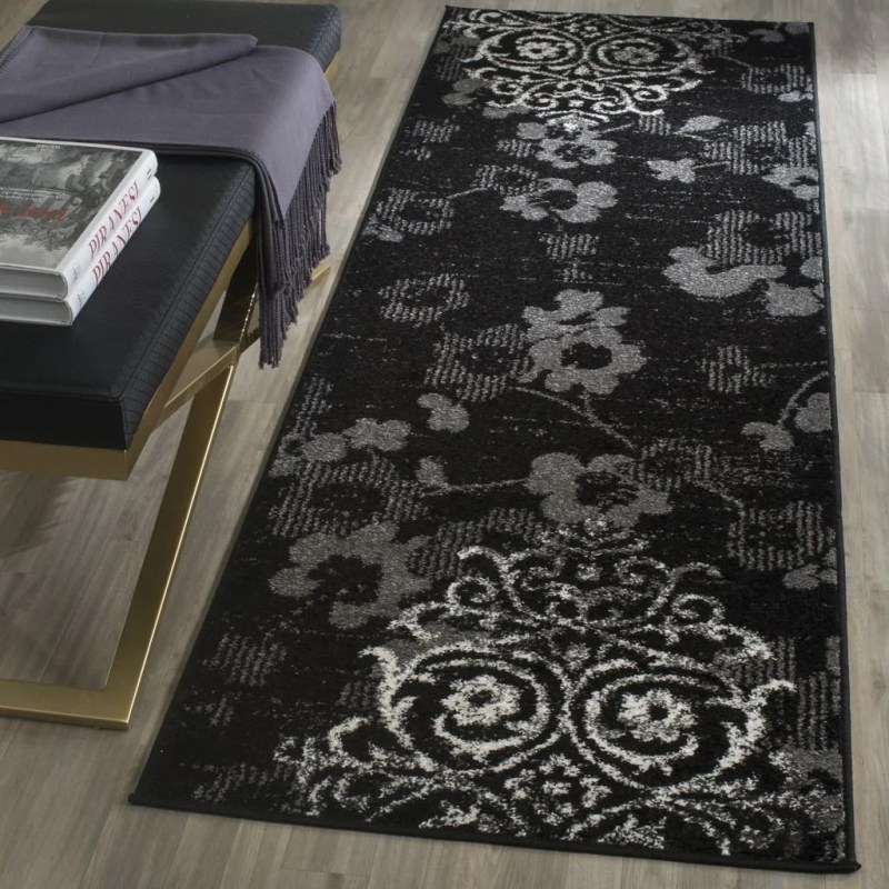 Tapete Adira Floral en Negro con Gris