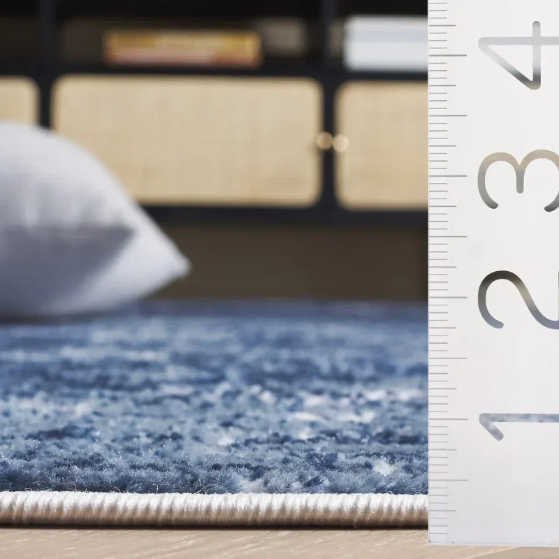 Tapete Emilia de Textura Desgastada en Marfil con Azul