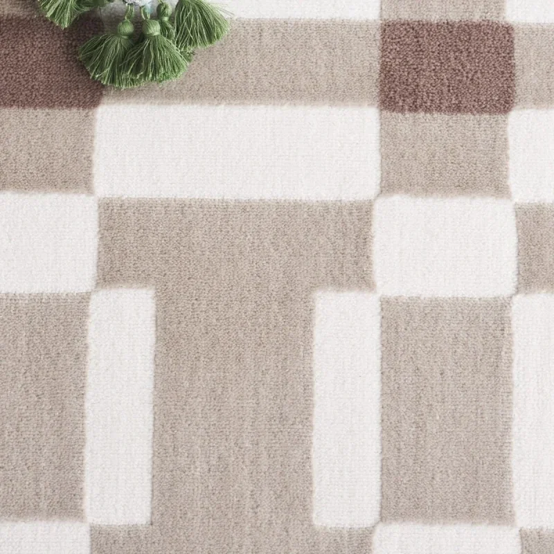 Tapete Ritmo de Cuadrícula Entrelazada en Marfil con Beige