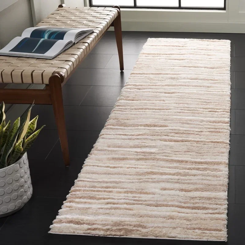 Tapete Shag Pacífico de Textura Lineal en Marfil con Beige