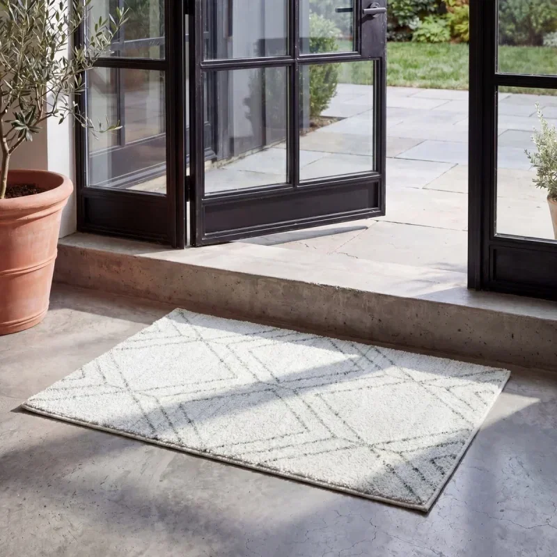Tapete Adira Geométrico en Marfil con Verde Salvia