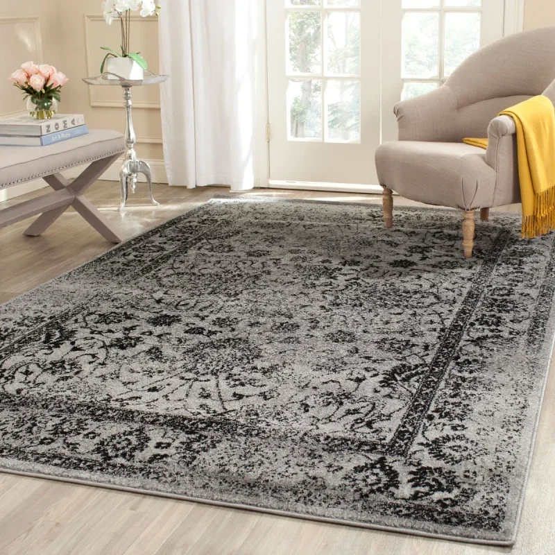 Tapete Adira Tradicional Floral en Gris con Negro