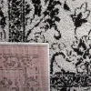 Tapete Adira Tradicional Floral en Gris con Negro