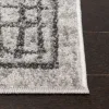 Tapete Adira Trama Suave en Gris con Marfil