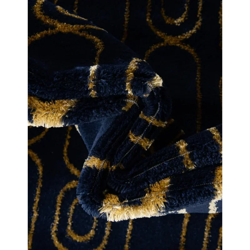 anna cadenas azul y oro