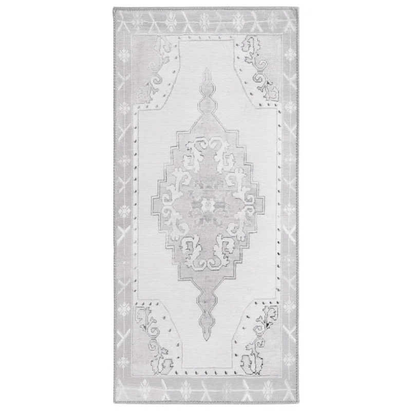 atemporal medallon en blanco y gris