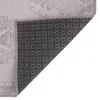 atemporal medallon en blanco y gris