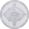 atemporal medallon en blanco y gris