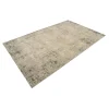 caspi brumoso en gris