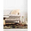 corral floral en negro