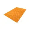 enrejado geometrico en naranja