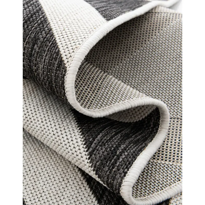exterior hamptons enrejado geometrico en gris carbon