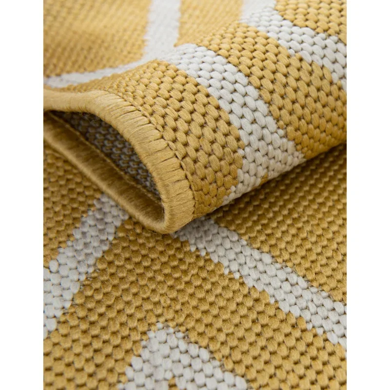 exterior hamptons rombos en amarillo y marfil