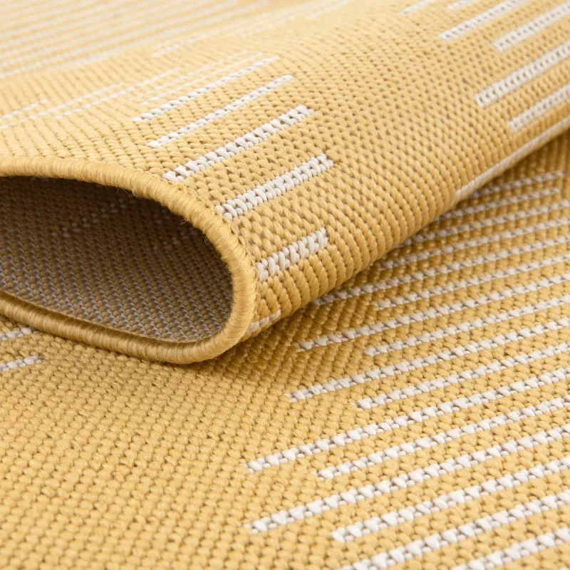 exterior moderno geometrico en amarillo