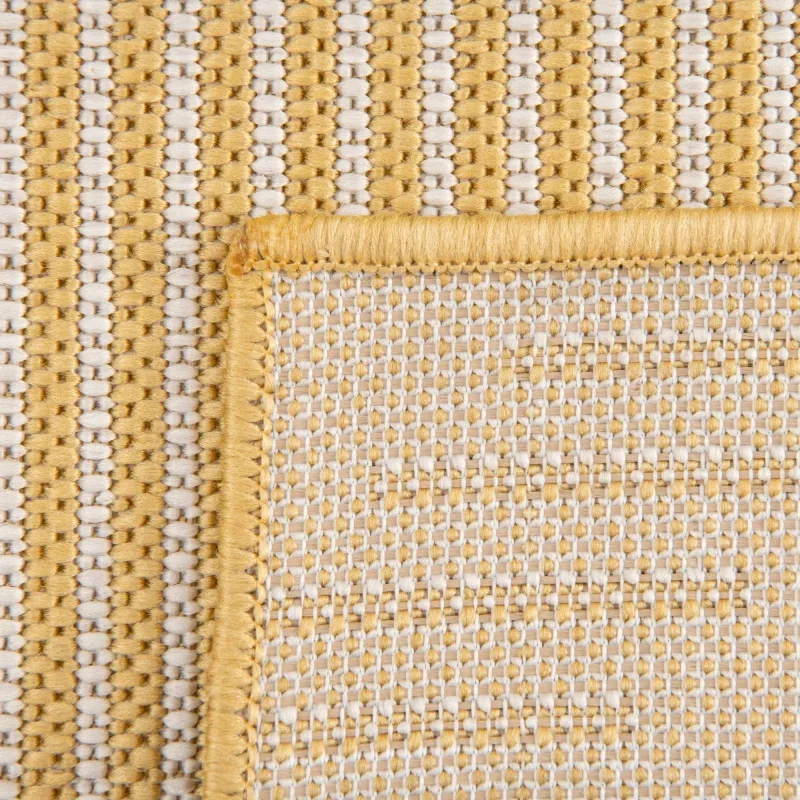 exterior moderno geometrico en amarillo