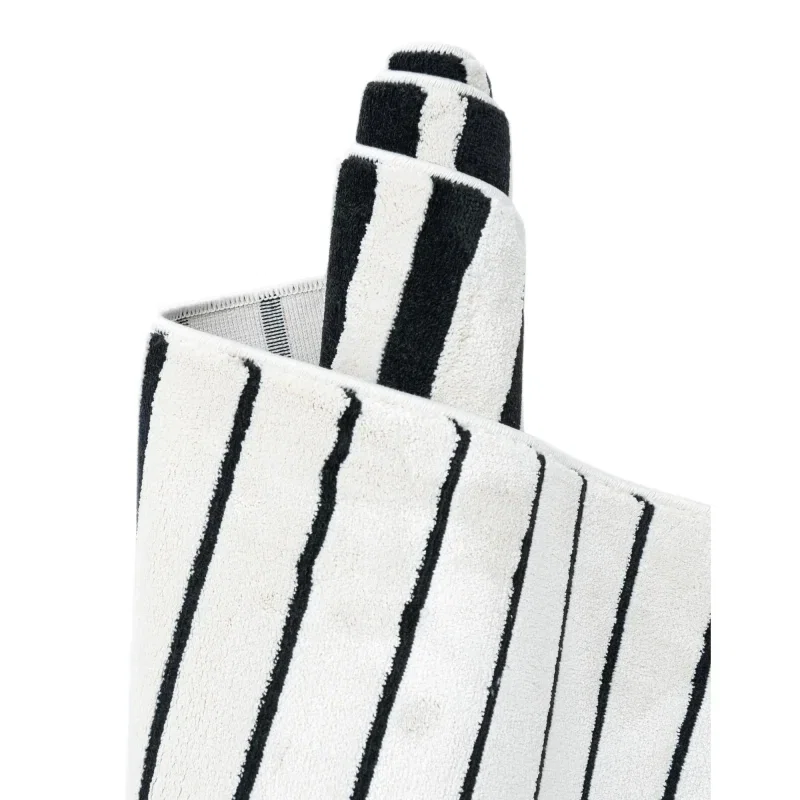 inter blanco y negro