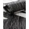 moderno exterior negro y blanco de rayas entrelazadas
