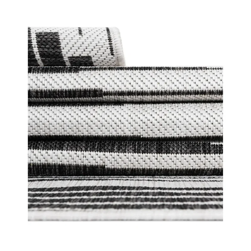 moderno exterior negro y blanco en movimiento