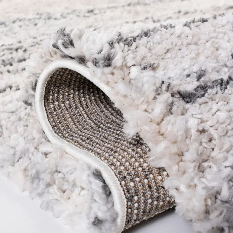 Tapete Shag Toscana de Rayas en Marfil con Gris