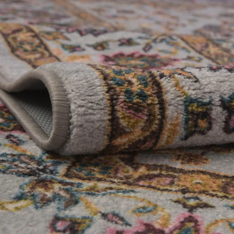 tierra floral en gris nube
