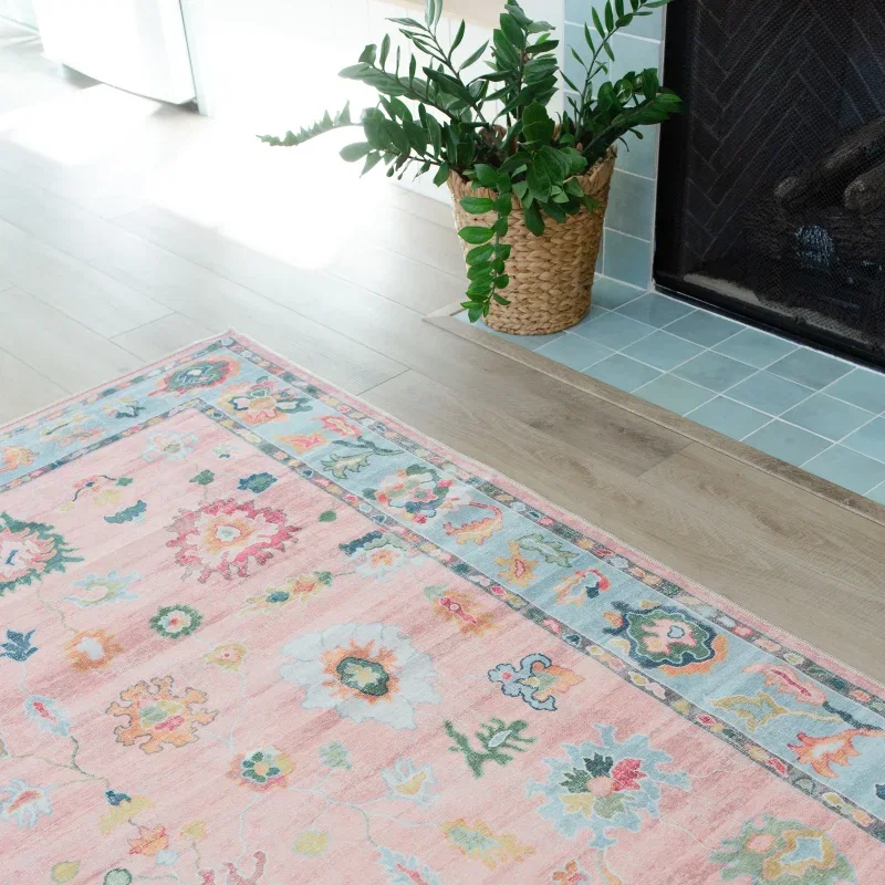 Tapete Adina Floral en Rosa con Marfil