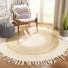 Tapete Cabo Trenzado con Flecos en Beige con Natural, redondo ambientado