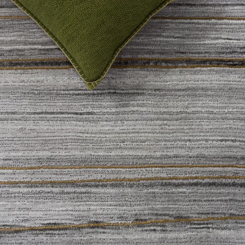Tapete Destreza de Brochazos Horizontales en Gris con Dorado