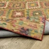 Tapete Laguna Kilim en Oro sobre el piso 6