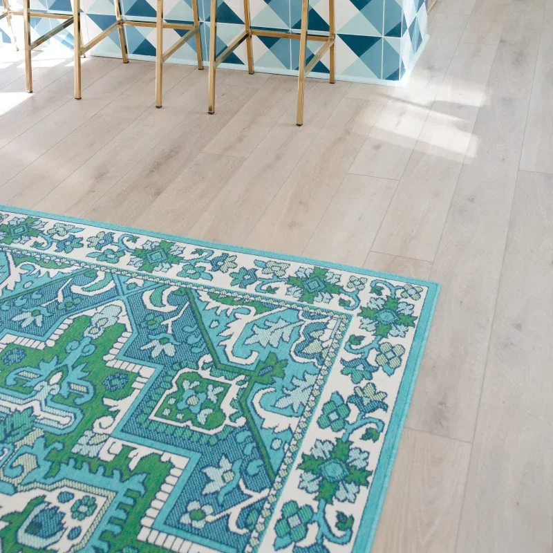 Tapete Regata Medallón en Verde con Azul sobre el piso 2