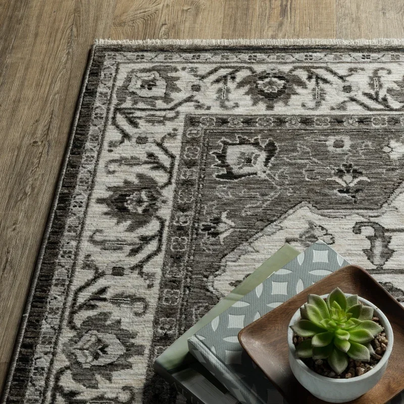 Tapete Regencia Heriz en Carbón