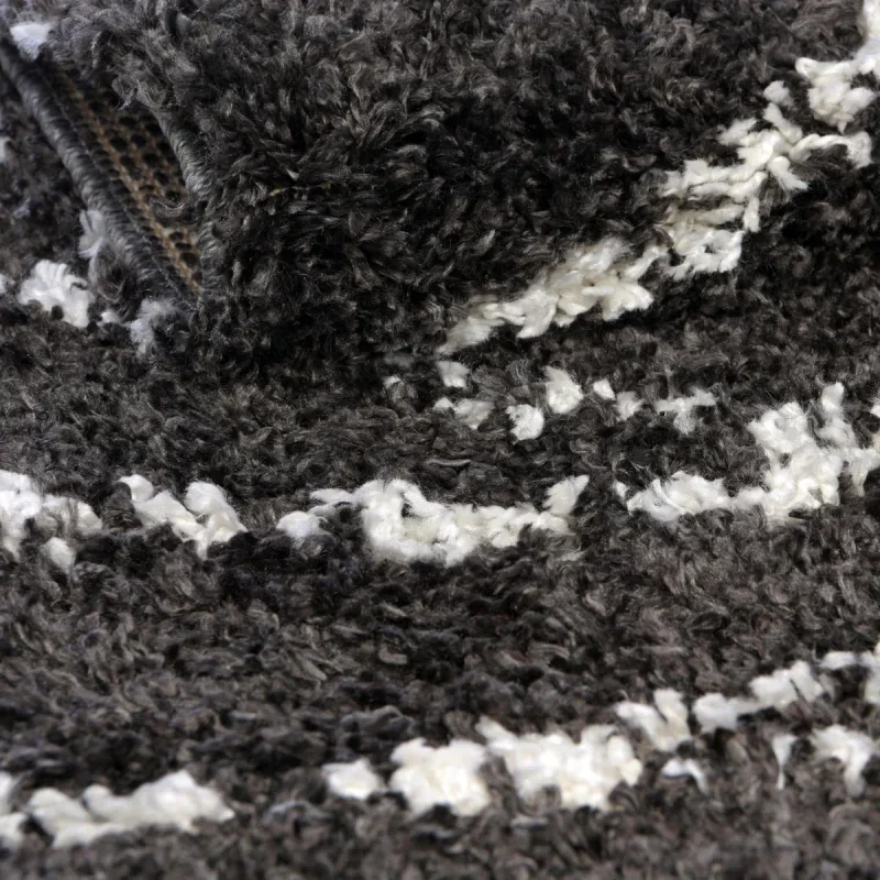 Tapete Serenidad Trazos en Negro y Blanco