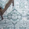 Tapete Pátina Medallón Floral Persa en Aguamarina con Azul