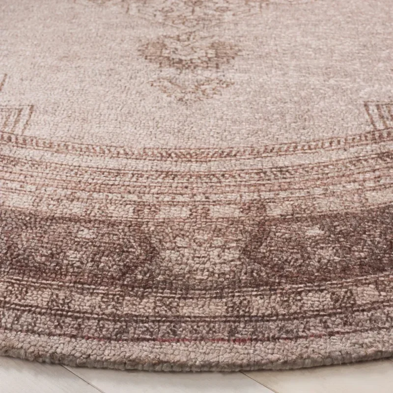 Tapete Pátina Medallón Monocromático en Gris con Beige