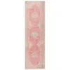 Tapete Pátina Medallón Oval en Rosa con Beige