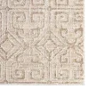 Tapete Pagoda Celosía Geométrica en Beige, detalle de la textura 2